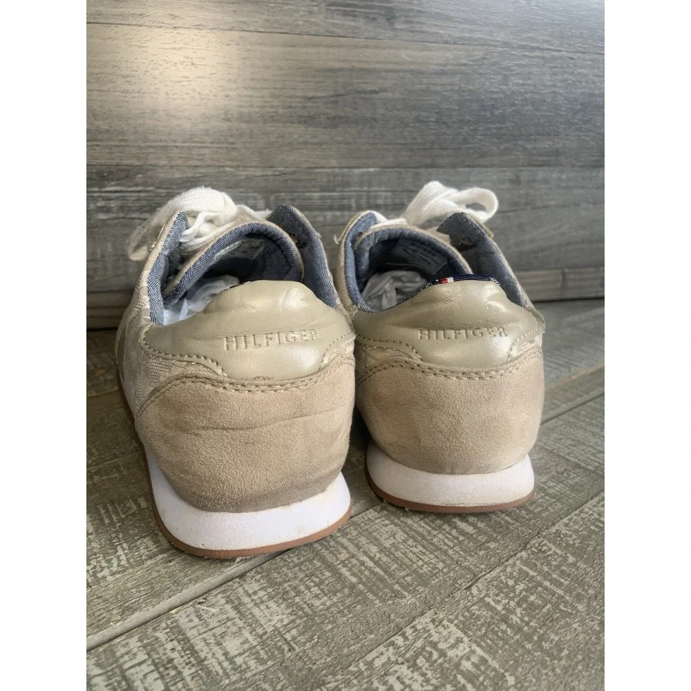 Tommy Hilfiger Women's Sneakers Shoes Size 7.5 Tan Wonderful Condition - Picture 3 of 8